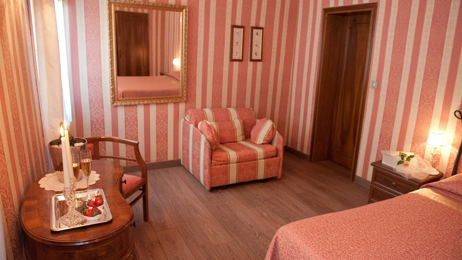 ונציה Locanda Antico Fiore